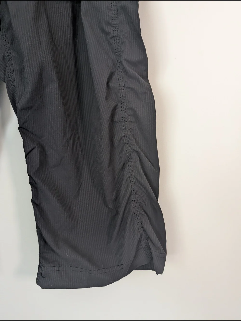 Lululemon Black Cropped Drawstring Active Pants